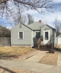 Building Photo - 2216 9th Ave