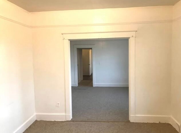 Building Photo - 2617 S Galvez St