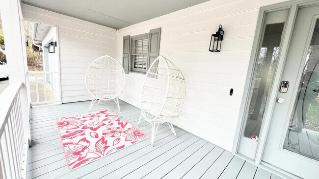 Building Photo - 1819 Old Peachtree Rd NE