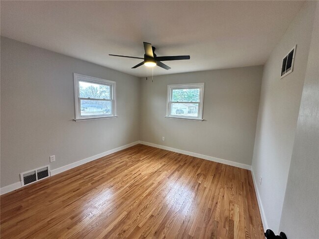 Building Photo - 67 Strecker Rd