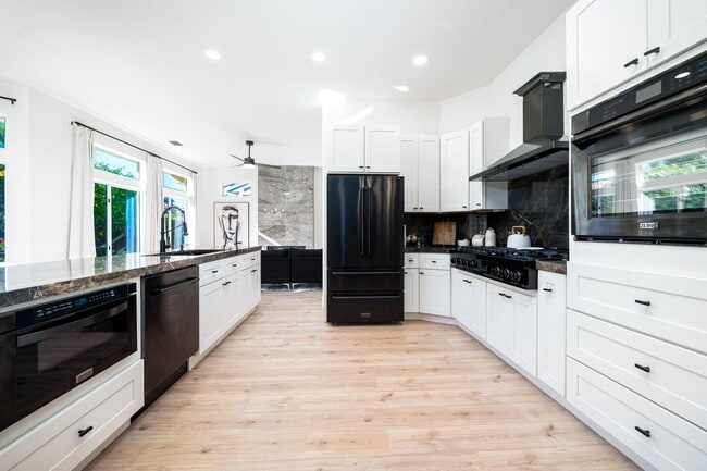 Building Photo - 78217 Willowrich Dr