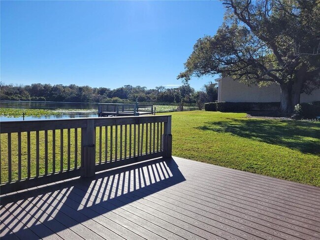 Building Photo - 155 N Pearl Lake Causeway