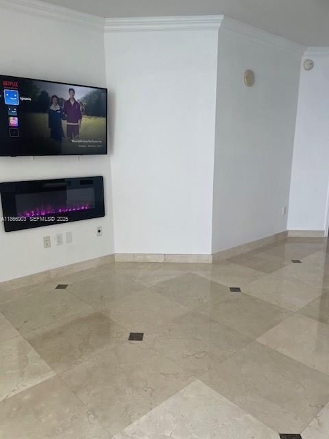 Building Photo - 16699 Collins Ave