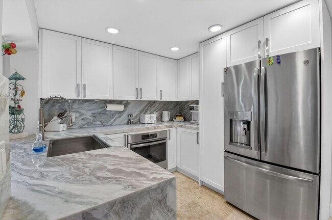 Building Photo - 122 Andrews Ave