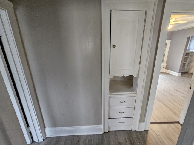 Building Photo - 15906 Corsica Ave