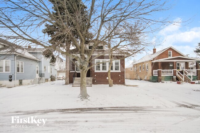 Primary Photo - 649 Price Ave