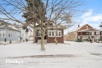 Building Photo - 649 Price Ave