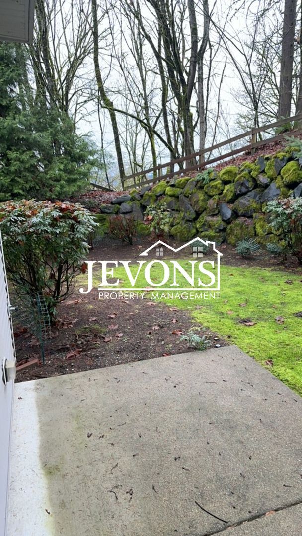 Building Photo - Experience this beautiful SeaTac single-fa...