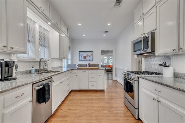 Building Photo - 2548 Greene Ave