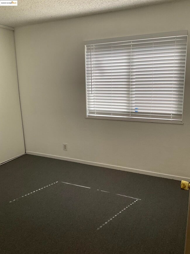 Building Photo - 1713 Springwood Way