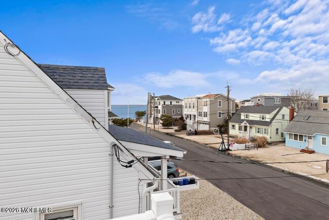 Building Photo - 26 W Oceanview Dr