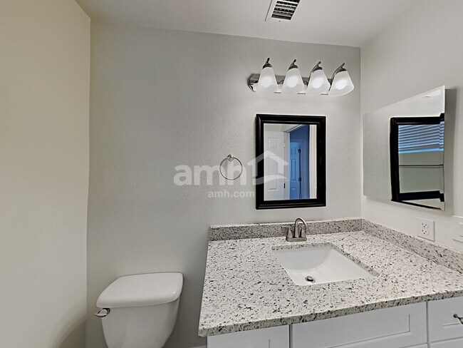 Building Photo - 5383 W Elgin St