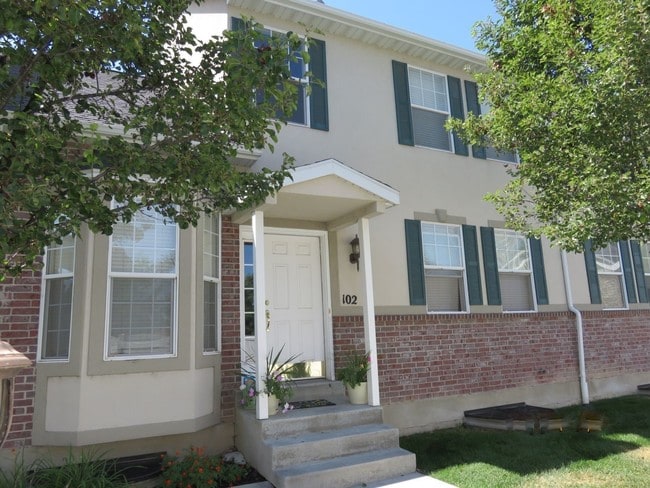 Building Photo - 1040 N 130 W