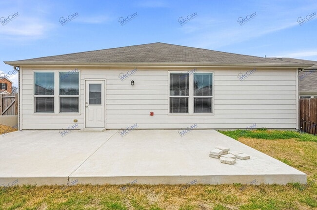 Building Photo - 2365 Bernese Ln