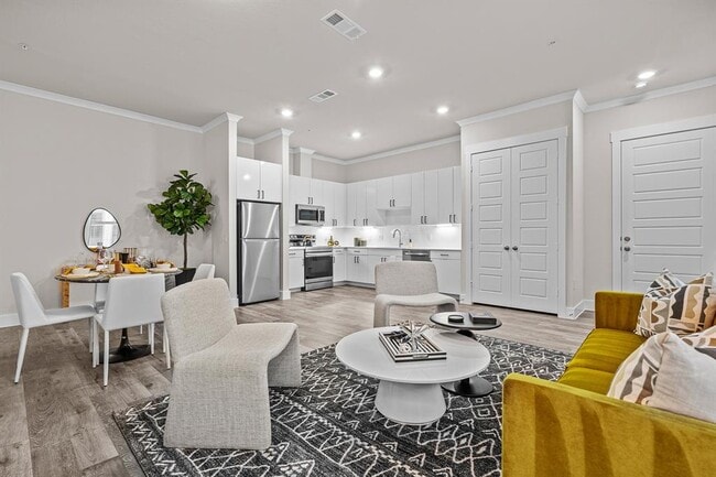 Building Photo - 865 Limmer Loop