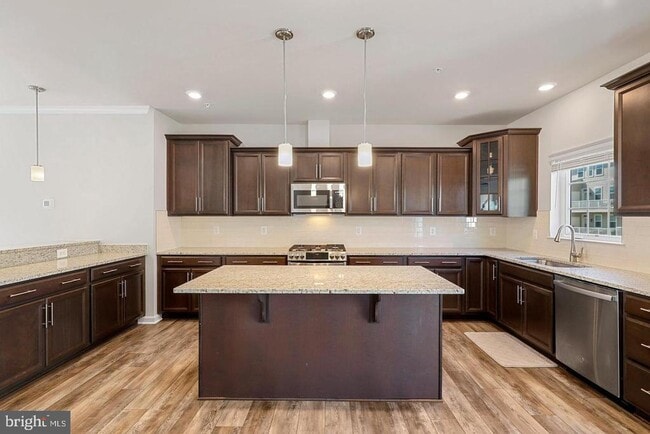 Building Photo - 7132 McHenry Mews
