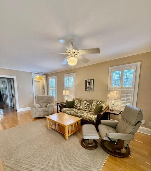 Building Photo - 1417 Ashby St