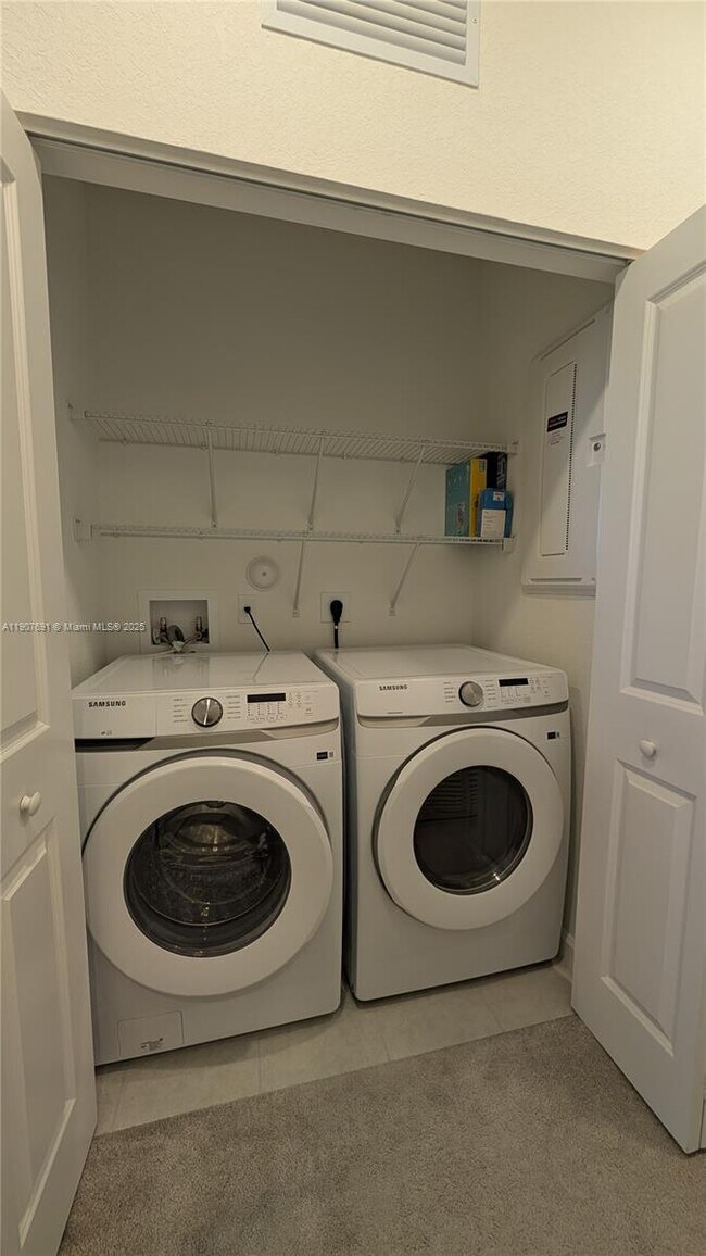 Building Photo - 2741 NW 55th Way