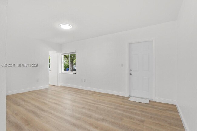 Building Photo - 2375 SW 16th Ave