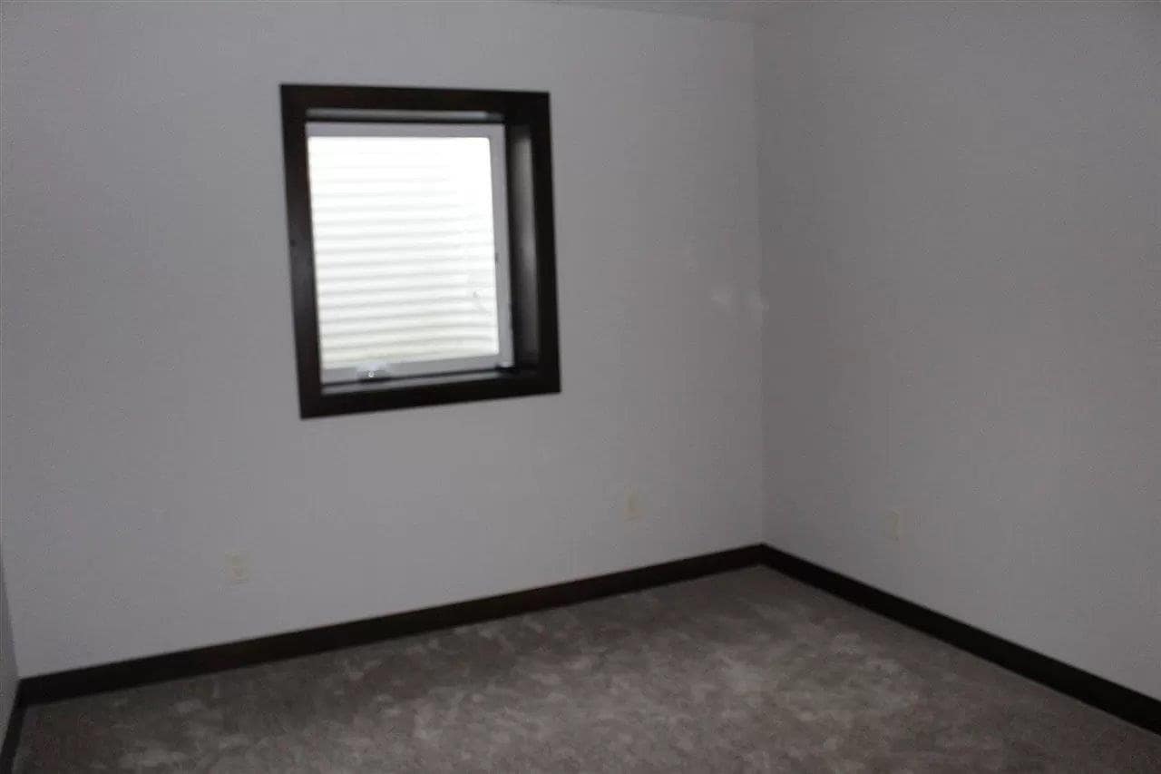 Building Photo - 1115 N Union Ave