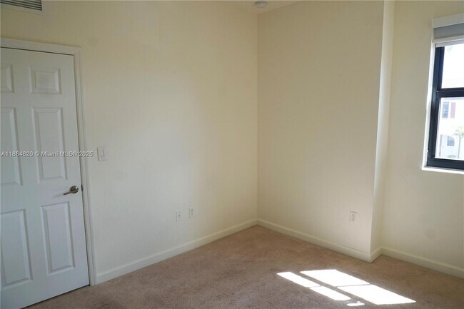Building Photo - 10606 West 33rd Ct