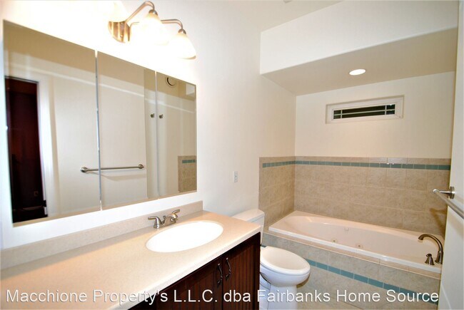 Building Photo - 2 br, 2 bath House - 1850 RJ Loop