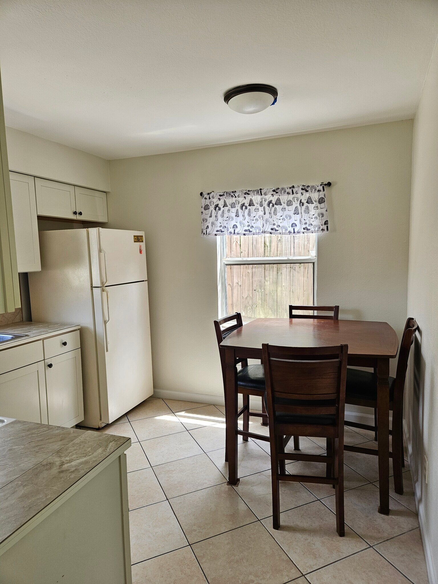Kitchen table is included - 1735 S Washington Ave