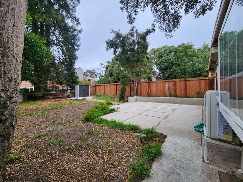 Building Photo - 1208 Lincoln Avenue