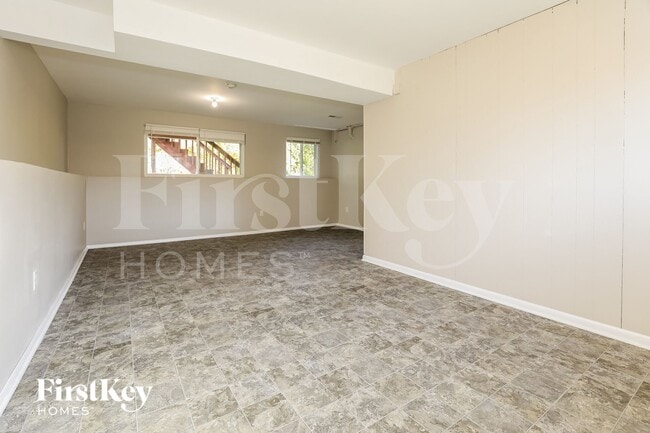 Building Photo - 136 Pacific Dr