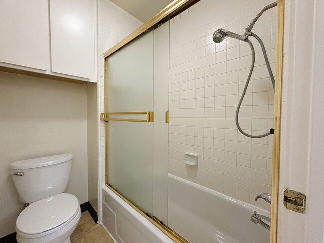 Building Photo - Charming 2BR/2BA Condo Steps from Downtown Mountain View