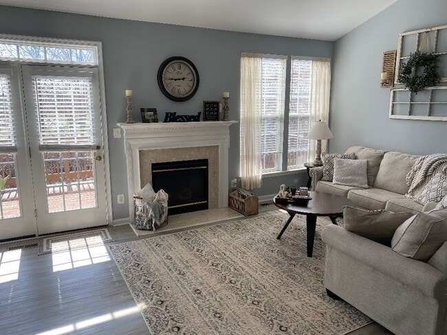 Building Photo - 41889 Precious Square