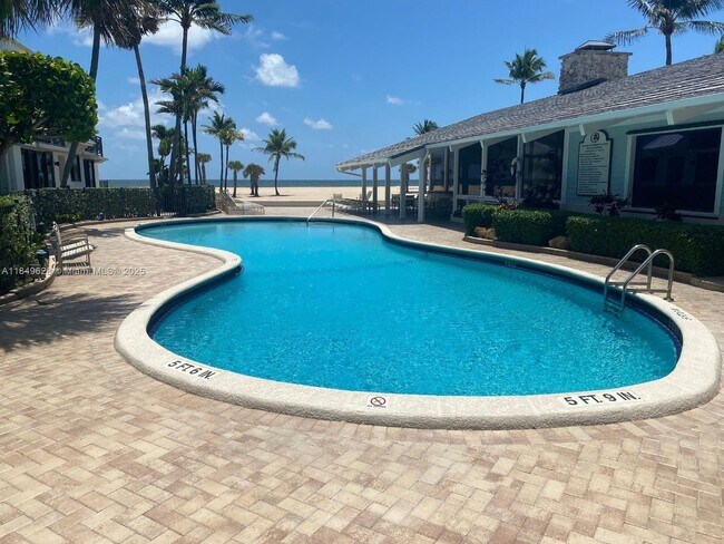 Building Photo - 1696 S Ocean Ln