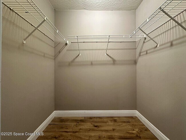 Building Photo - 3060 Sea Gate Cir