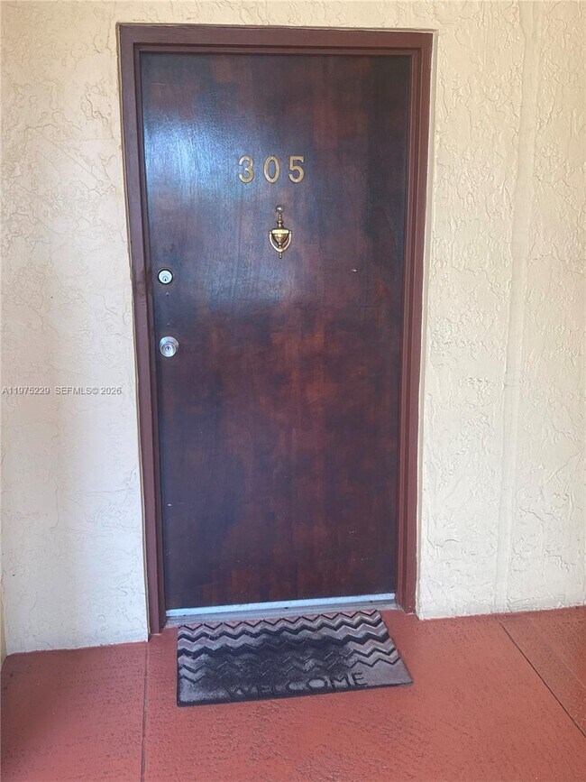 Building Photo - 8830 SW 123rd Ct