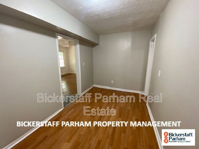 Building Photo - 4163 Swann St