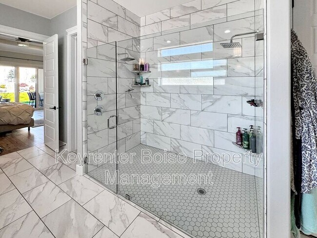 Building Photo - 9216 W Mirror Pond Dr