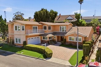 Building Photo - 4131 Mantova Dr