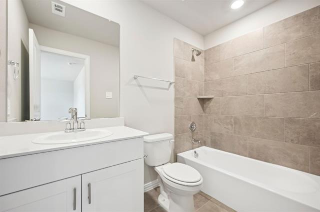 Building Photo - 415 Midnight Oak Dr