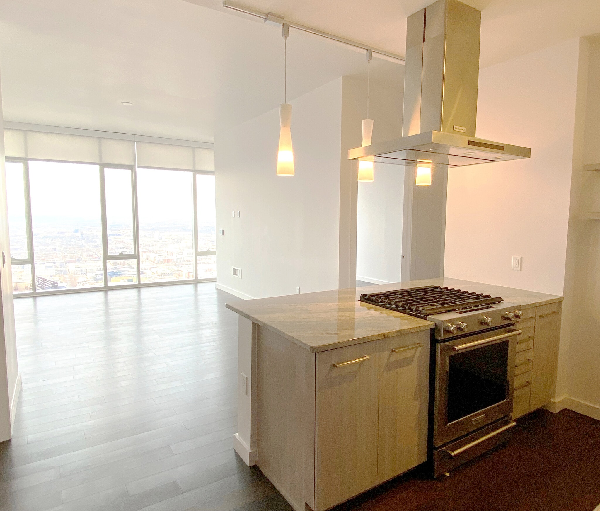 4301 Kitchen to Living - 515 Church St