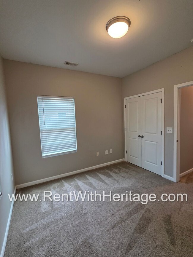 Building Photo - Awesome Ranch / Popular Carrollton Schools/ Near Adamson Square