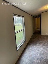 Building Photo - 6650 Broadoak St