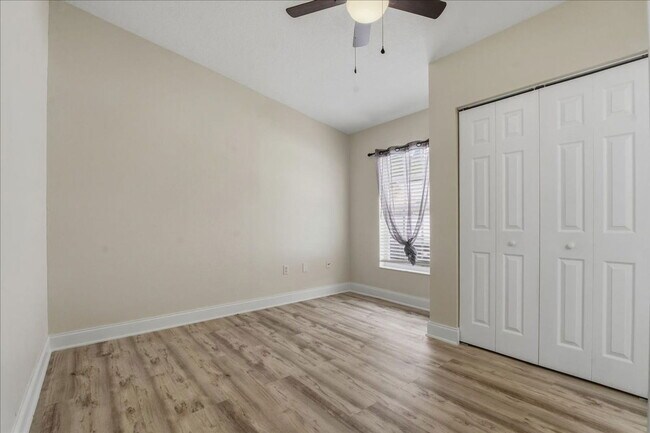 Building Photo - 525 Cullaro Ln