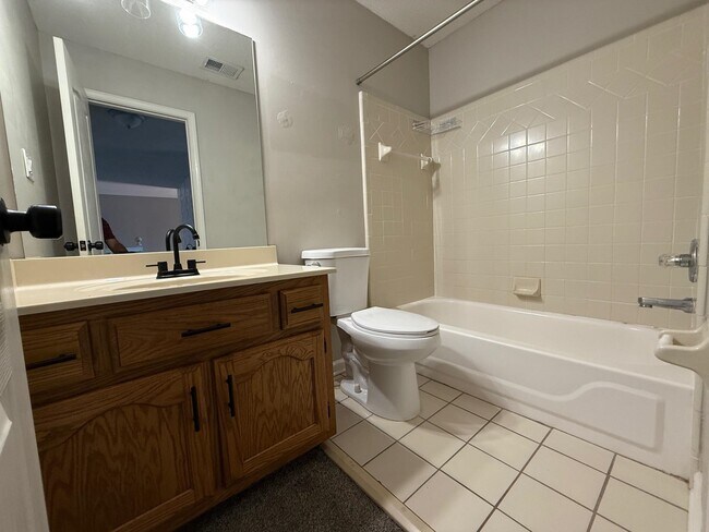 Building Photo - 4534 JONESY Dr