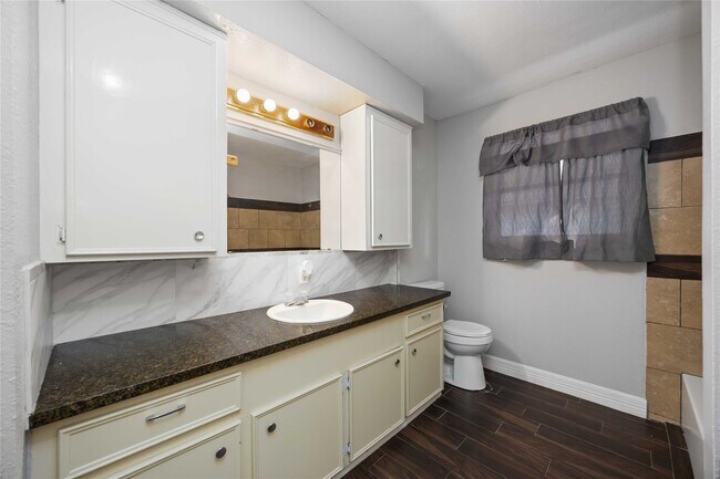 Building Photo - 4914 27th St E