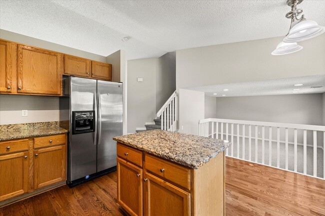 Building Photo - 4 Bed, 3 bath home in Parker