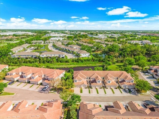 Building Photo - 4500 Streamside Ct