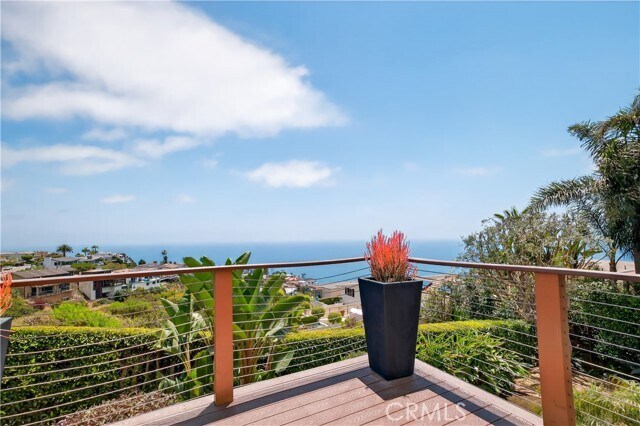 Building Photo - 855 Santa Ana St