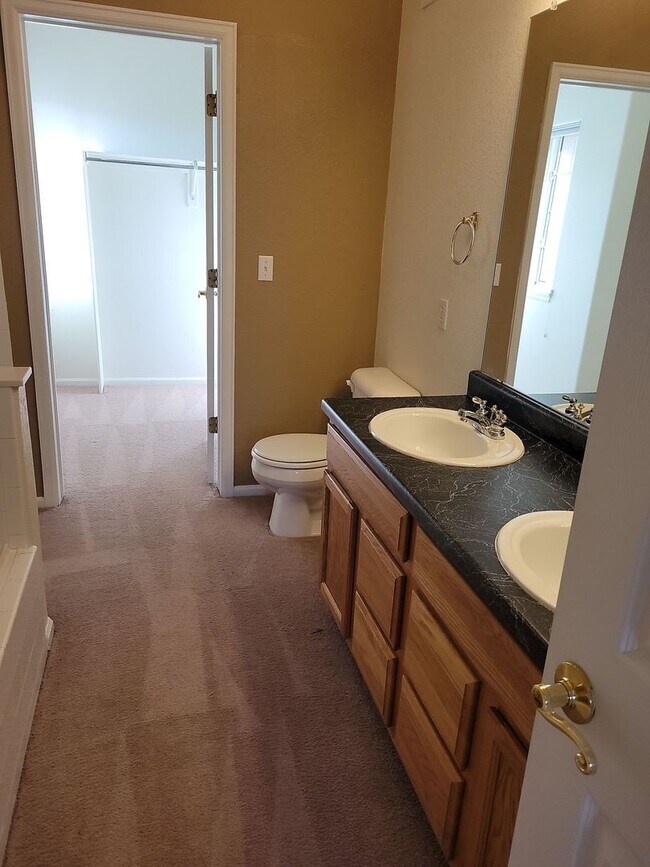 Building Photo - Beautiful Longmont Condo Next to UTE Creek Golf Course at Villas at Ute Creek