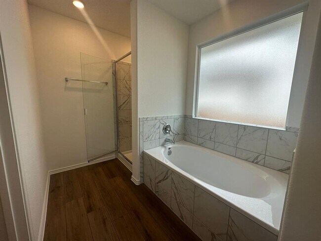 Building Photo - 176 Jeffers