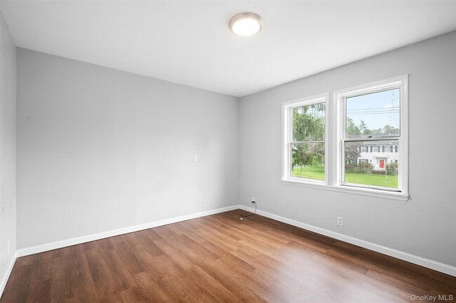 Building Photo - 5 Lincoln St